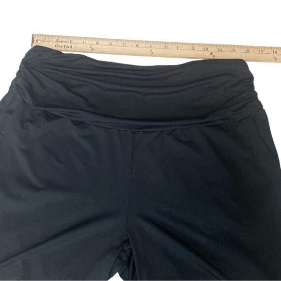 Baleaf Activewear Black Shorts Women's Plus Size 2XL - Picture 8 of 9